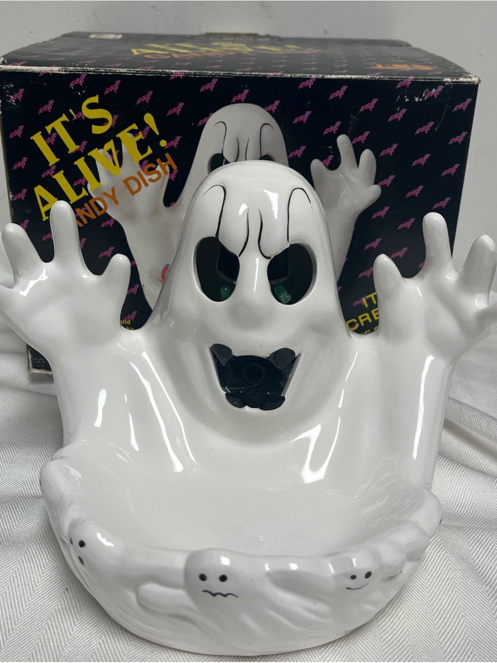 Spooky VTG It's Alive Ghost Candy Dish Lights & Sounds w/ Box WORKS NCE 1992